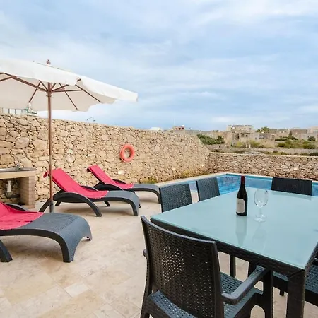 Make A Splash! 3br Farmhouse, Pool & Country Views Vakantiehuis