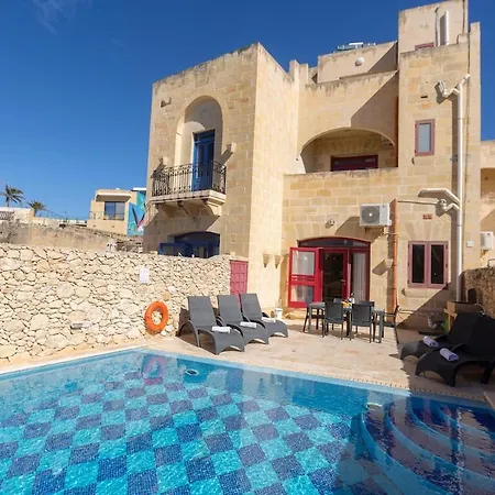 Holiday home Make A Splash! 3br Farmhouse, Pool & Country Views