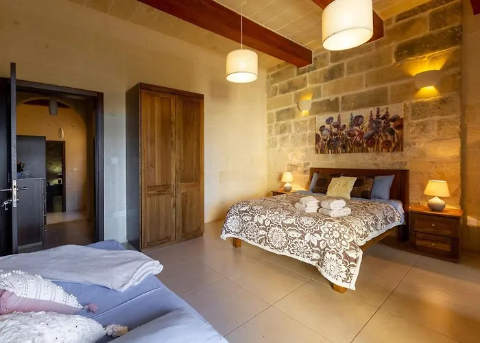 Hébergement de vacances Make A Splash! 3br Farmhouse, Pool & Country Views