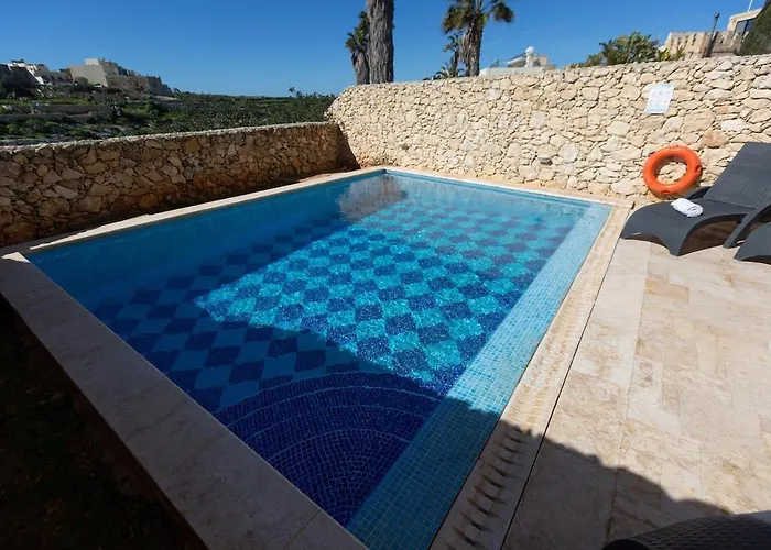 Make A Splash! 3br Farmhouse, Pool & Country Views Hébergement de vacances *