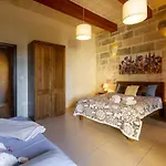 Tatil Evi Make A Splash! 3br Farmhouse, Pool & Country Views