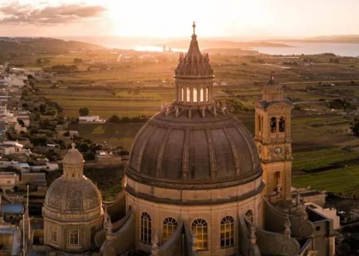 Make A Splash! 3br Farmhouse, Pool & Country Views Munxar