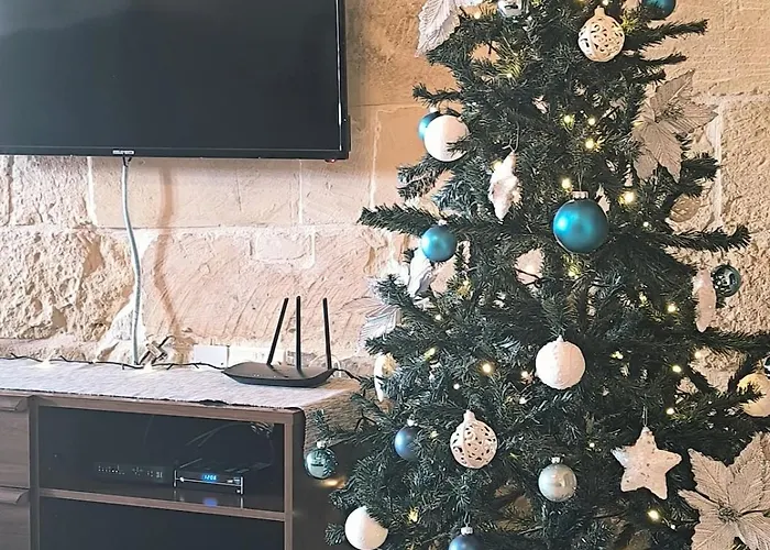 Make A Splash! 3br Farmhouse, Pool & Country Views * Munxar